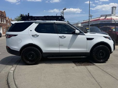 Used 2017 Land Rover Discovery HSE AWD/4WD image 4