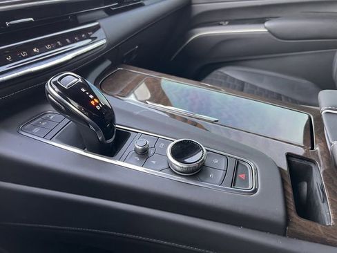 Certified 2023 Cadillac Escalade ESV Sport Platinum image 20