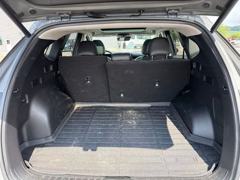 Used 2025 Hyundai Tucson Limited AWD/4WD image 8