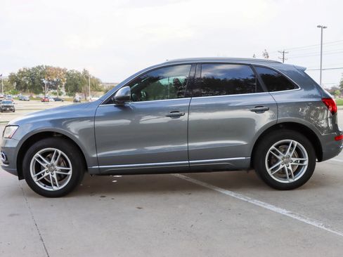 Used 2016 Audi Q5 2.0T Premium Plus w/ Technology Package AWD/4WD image 4