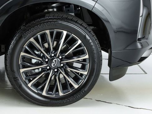 New 2026 INFINITI QX80 Autograph w/ Premium Cargo Package AWD/4WD image 14