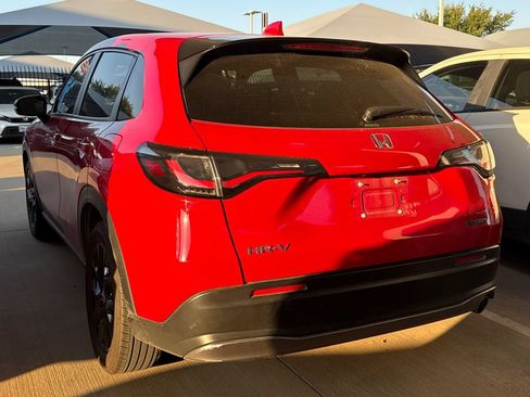 Certified 2024 Honda HR-V Sport image 7