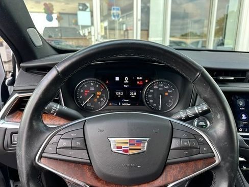 Used 2025 Cadillac XT5 Premium Luxury w/ LPO, Red Accent Package FWD image 34