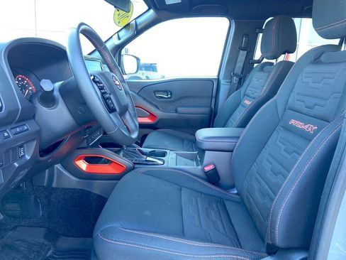 Used 2024 Nissan Frontier PRO-4X w/ Pro Convenience Package image 11