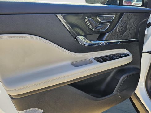 New 2026 Lincoln Corsair Reserve image 10