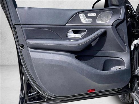 Used 2023 Mercedes-Benz GLE 450 4MATIC image 18