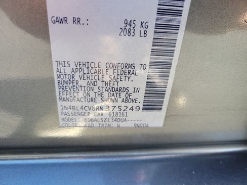 Used 2024 Nissan Altima 2.5 SR FWD image 32