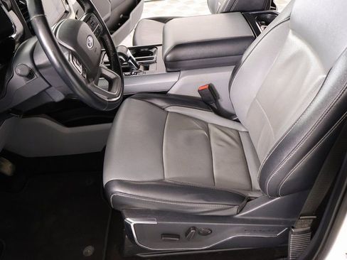 Used 2022 Ford F150 Lariat w/ Trailer Tow Package image 12