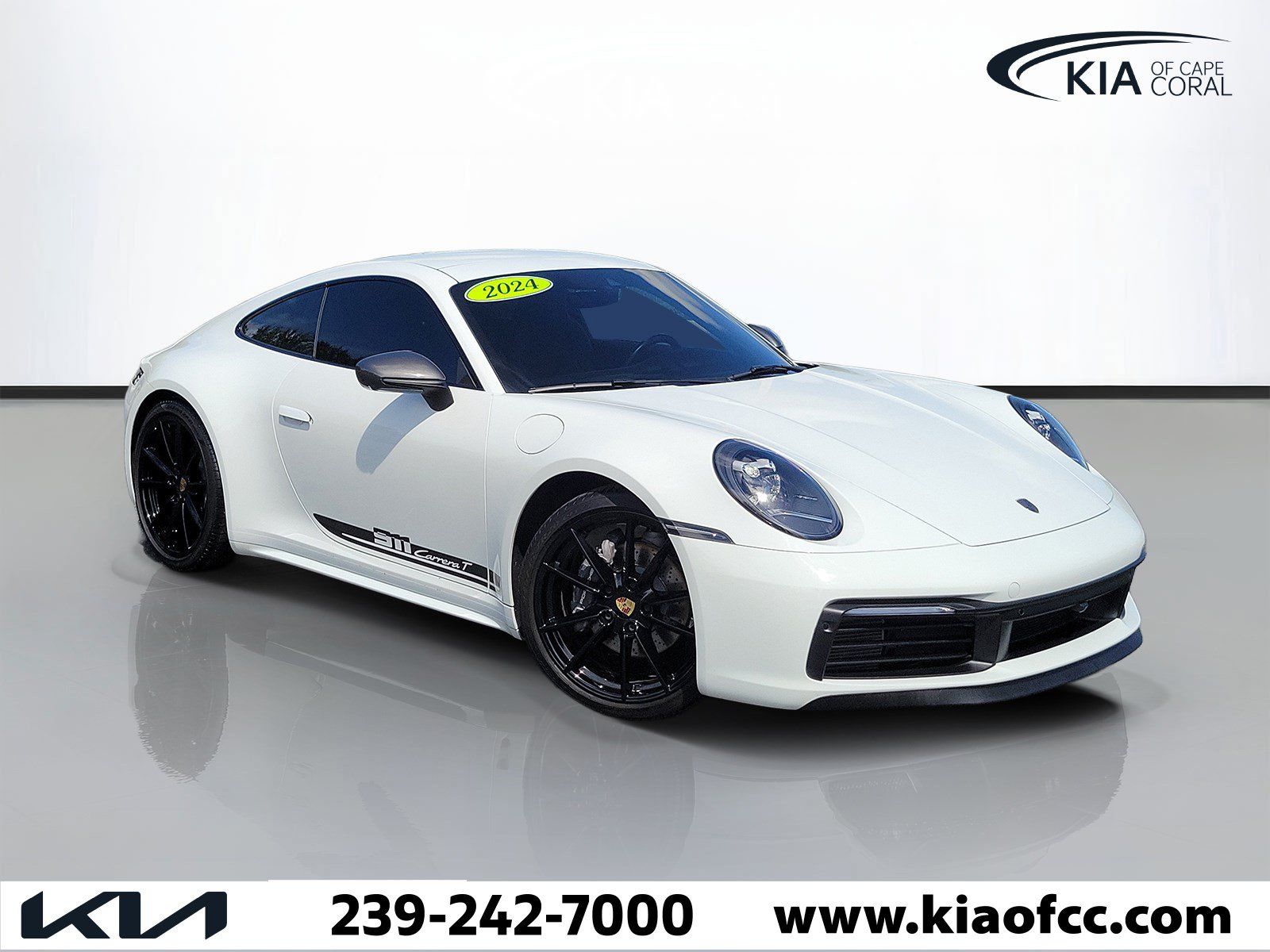 Used 2024 Porsche 911 Carrera RWD image 1