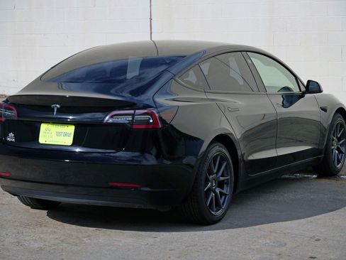 Used 2022 Tesla Model 3 RWD image 49