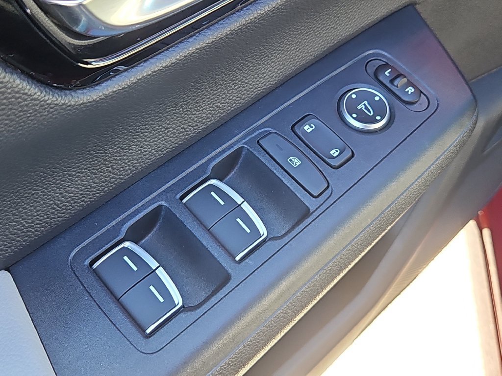 Used 2025 Honda CR-V EX-L image 27