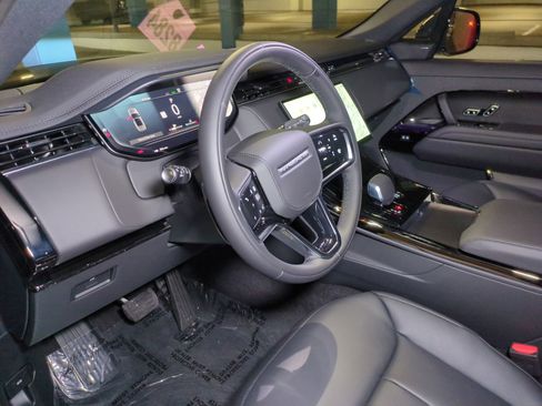 New 2026 Land Rover Range Rover Sport SE AWD/4WD image 16
