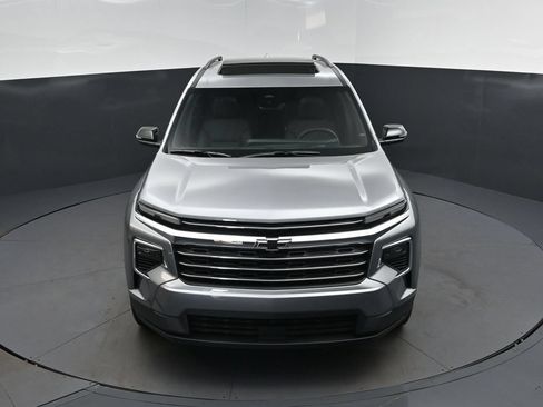 New 2026 Chevrolet Traverse LT w/ Sun and Wheel Package FWD image 37