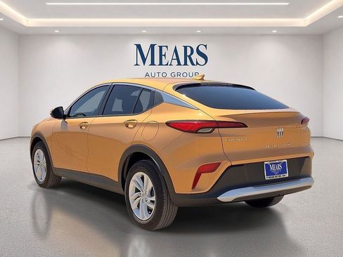 Used 2025 Buick Envista Preferred w/ Convenience I Package FWD image 3