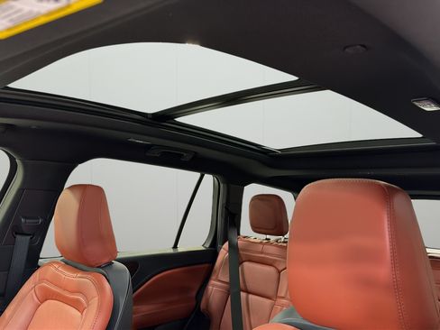 New 2026 Lincoln Aviator Reserve w/ Illumination Package RWD image 19
