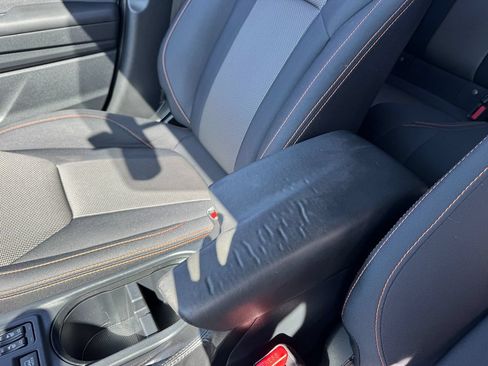 Used 2018 Subaru Crosstrek 2.0i Premium AWD/4WD image 21