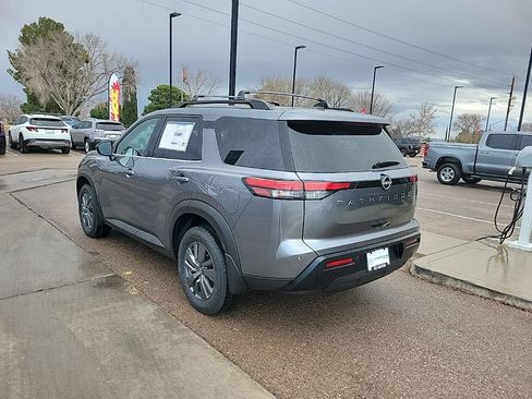 New 2026 Nissan Pathfinder SV image 5