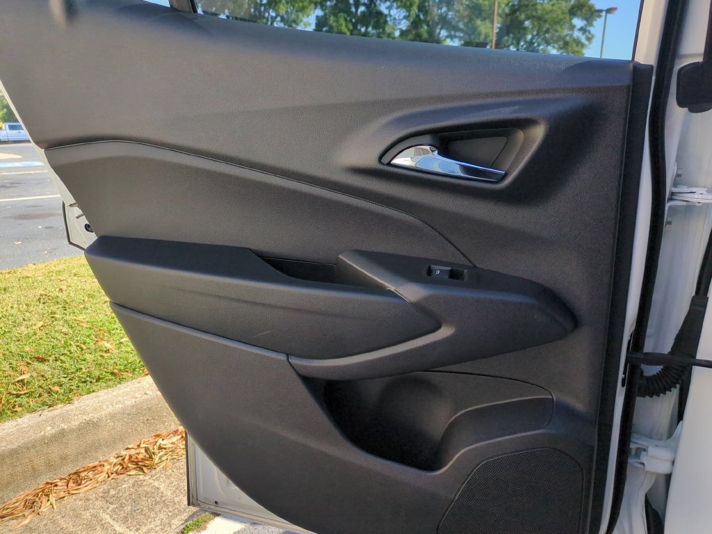 Used 2026 Chevrolet Trax LT FWD image 26
