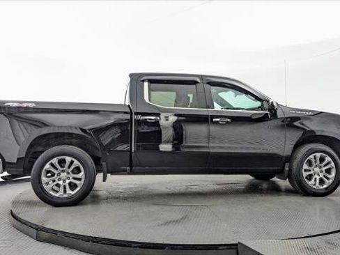 Used 2023 Chevrolet Silverado 1500 LTZ AWD/4WD image 9