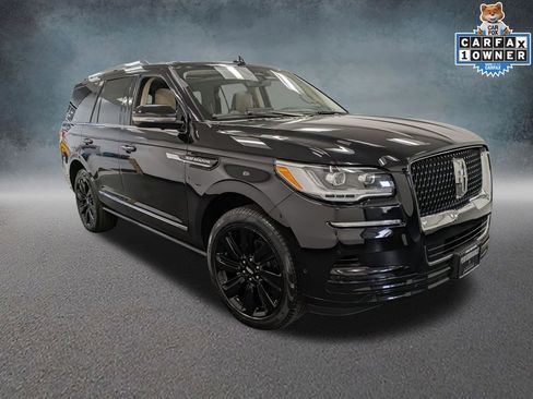 Certified 2022 Lincoln Navigator Reserve AWD/4WD image 3