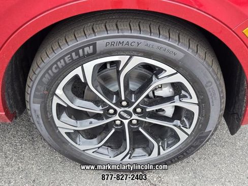 New 2026 Lincoln Nautilus Reserve AWD/4WD image 14