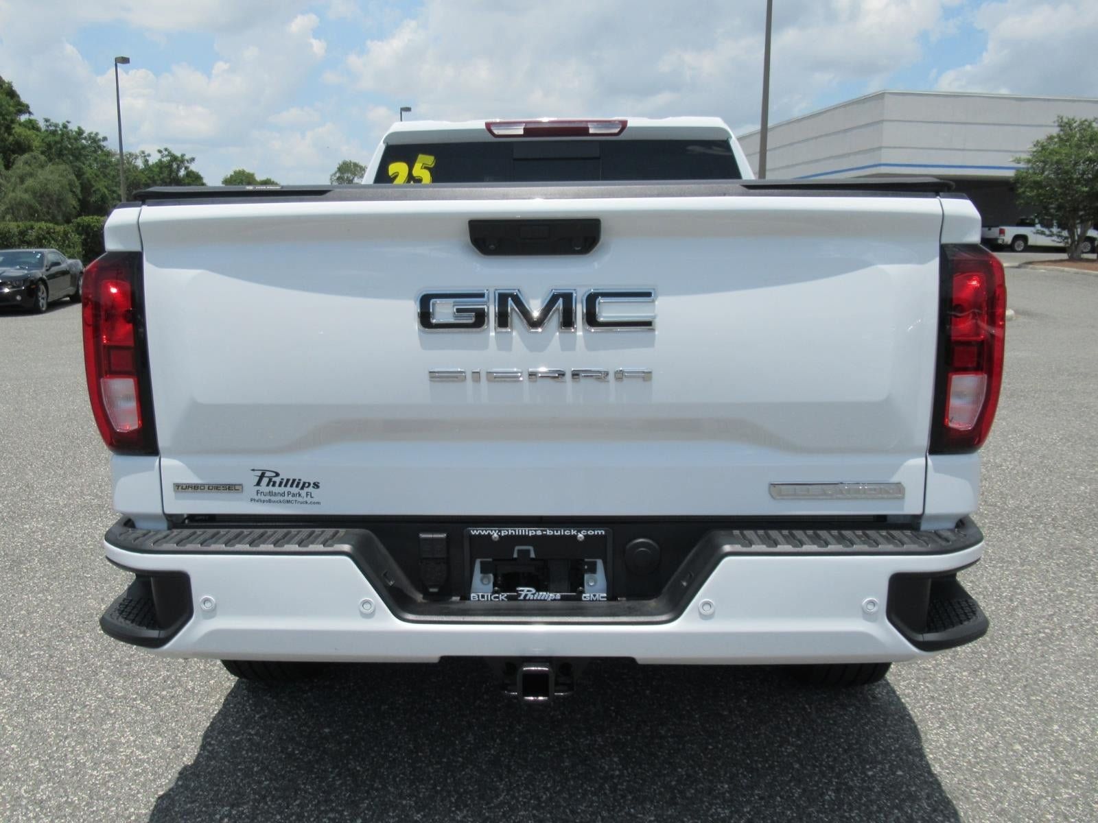 Used 2025 GMC Sierra 1500 Elevation w/ Elevation Premium Package AWD/4WD image 6