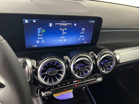 New 2026 Mercedes-Benz GLB 250 4MATIC image 30