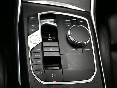 Used 2024 BMW 330i xDrive Sedan w/ Convenience Package image 28