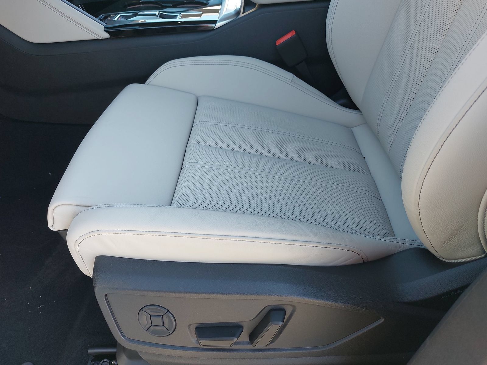 New 2026 Audi Q5 Premium Plus AWD/4WD image 32