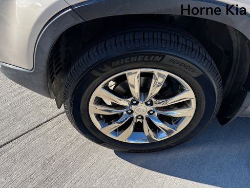 Used 2011 Kia Sorento EX w/ Premium Pkg image 8