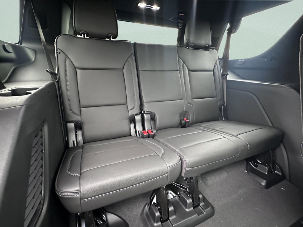New 2026 GMC Yukon Denali w/ Sun & Power Step Package AWD/4WD image 20