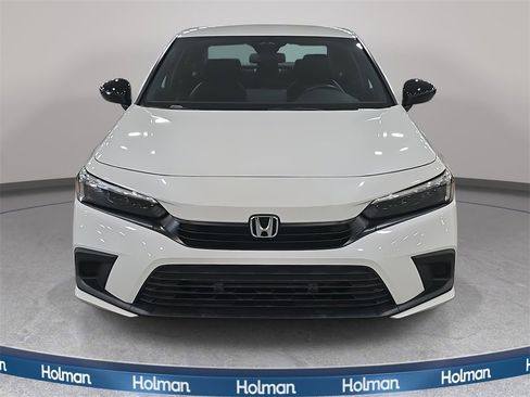 Used 2023 Honda Civic Sport image 3