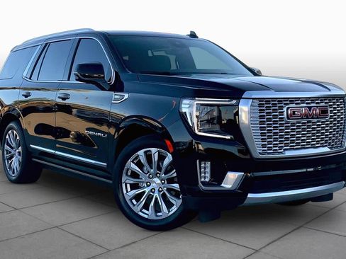 Used 2023 GMC Yukon Denali w/ Denali Reserve Package AWD/4WD image 3