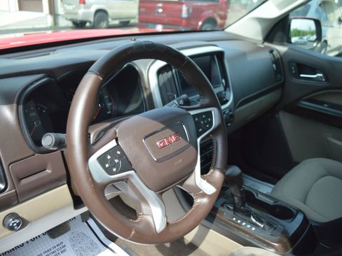 Used 2016 GMC Canyon SLE w/ SLE Convenience Package RWD image 13