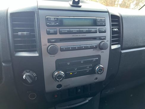 Used 2008 Nissan Titan XE image 21