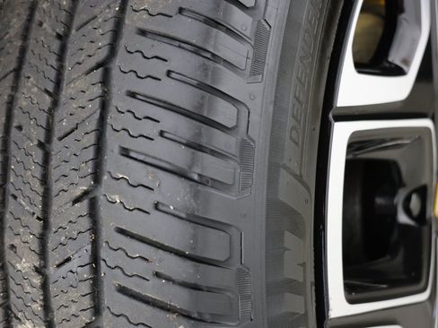 Used 2022 Rivian R1T Adventure image 14