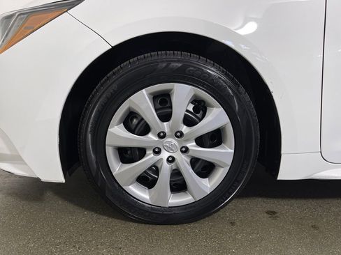 Certified 2024 Toyota Corolla LE image 11