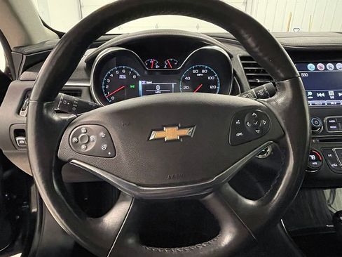 Used 2016 Chevrolet Impala LTZ w/ Enhanced Convenience Package image 34