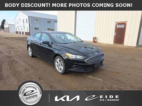Used 2018 Ford Fusion SE w/ Fusion SE Technology Package image 1