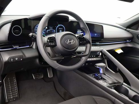 New 2026 Hyundai Elantra SEL Sport image 13