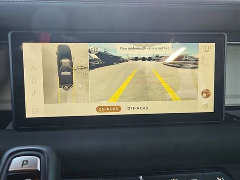 Used 2023 Land Rover Defender 90 S image 14