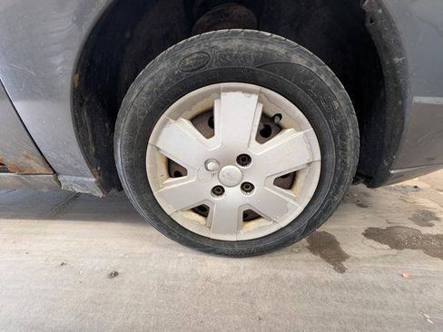 Used 2007 Ford Focus S FWD image 19