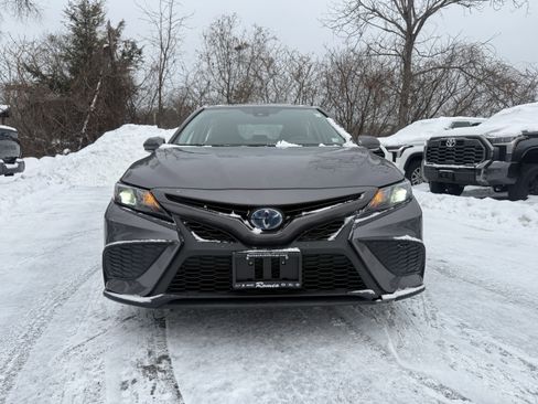 Used 2022 Toyota Camry SE image 13
