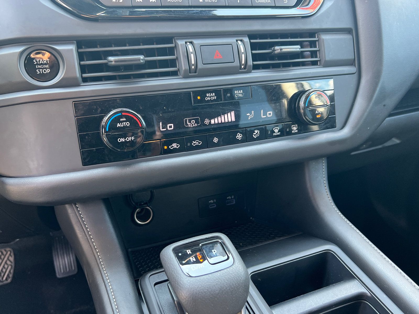 Used 2025 Nissan Pathfinder S FWD image 26