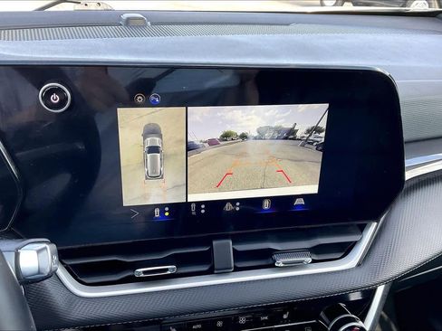 Used 2025 Chevrolet Equinox LT w/ Convenience Package II image 25