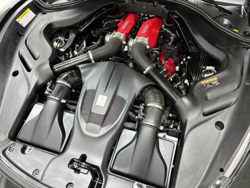 Used 2025 Ferrari Roma Spider RWD image 43