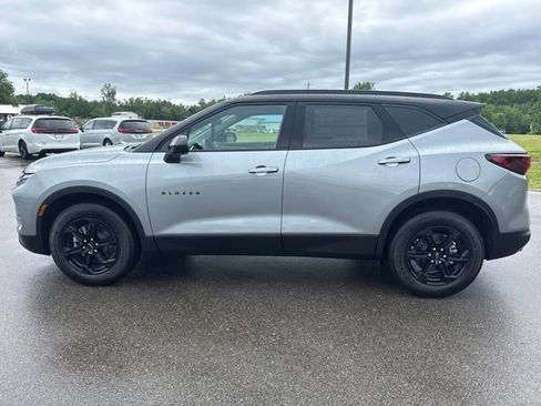 New 2026 Chevrolet Blazer LT w/ Midnight/Sport Edition AWD/4WD image 2