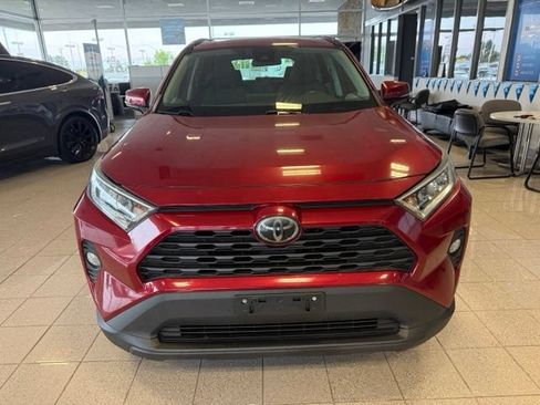 Used 2019 Toyota RAV4 XLE w/ All Weather Liner Package AWD/4WD image 7