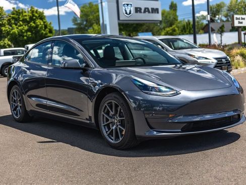 Used 2022 Tesla Model 3 RWD image 6
