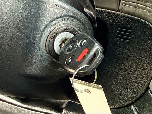 Used 2020 Subaru Outback Premium image 9